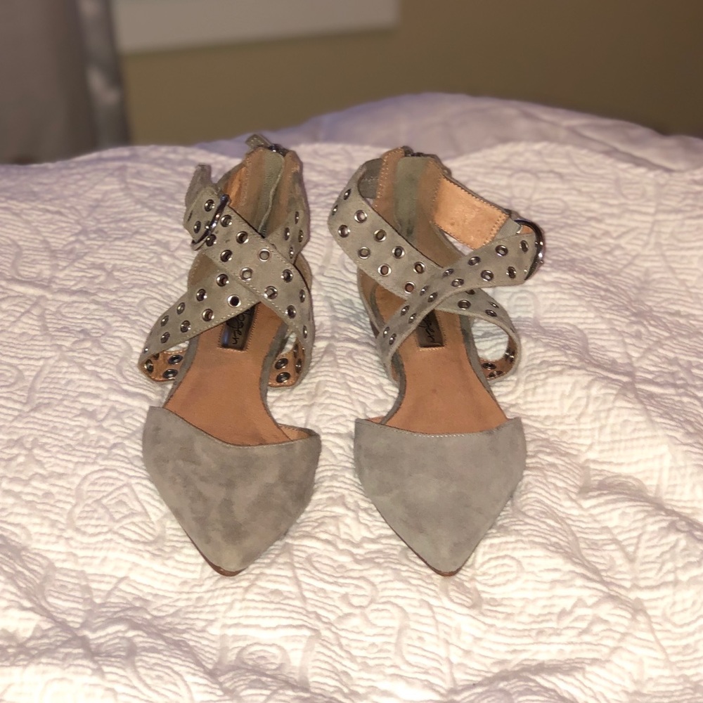 Halogen molly taupe suede flats